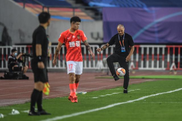 阿不都三双新疆大胜吉林 张宁39分山西胜天津